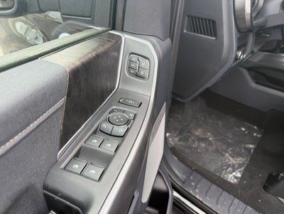 2027 Ford Super Duty F-350 DRW Chassis LARIAT