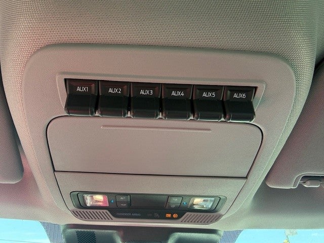 2026 Ford Super Duty F-350 DRW Flatbed XL