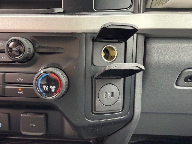 2026 Ford Super Duty F-350 DRW Flatbed XL