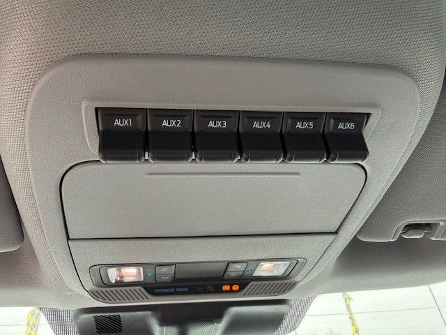 2026 Ford Super Duty F-350 DRW Flatbed XL