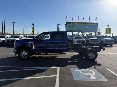 2026 Ford Super Duty F-350 DRW Chassis LARIAT