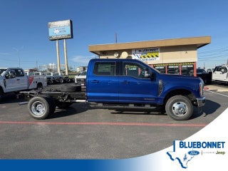 2026 Ford Super Duty F-350 DRW Chassis LARIAT