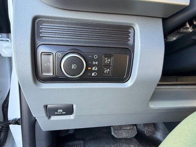 2026 Ford Super Duty F-350 DRW Flatbed XL