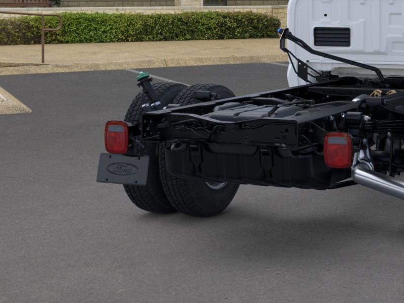 2026 Ford Super Duty F-350 DRW Flatbed XL