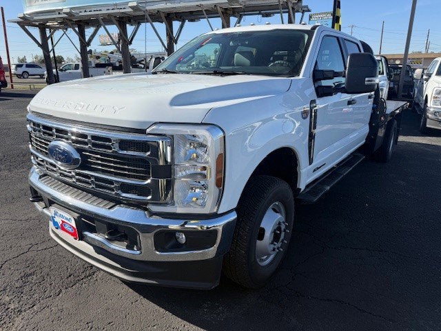 2026 Ford Super Duty F-350 DRW Flatbed XL