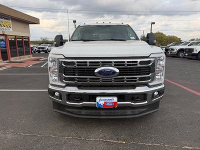 2025 Ford Super Duty F-350 DRW Flatbed XL