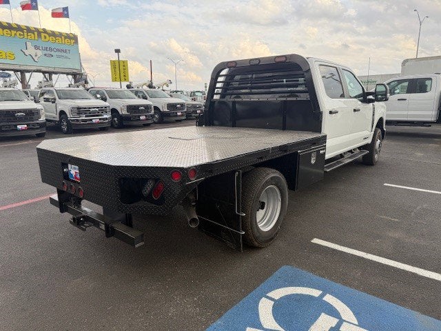 2025 Ford Super Duty F-350 DRW Flatbed XL