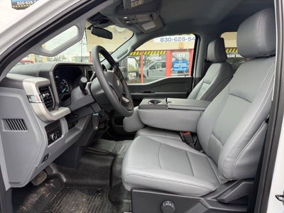 2026 Ford Super Duty F-350 DRW Flatbed XL