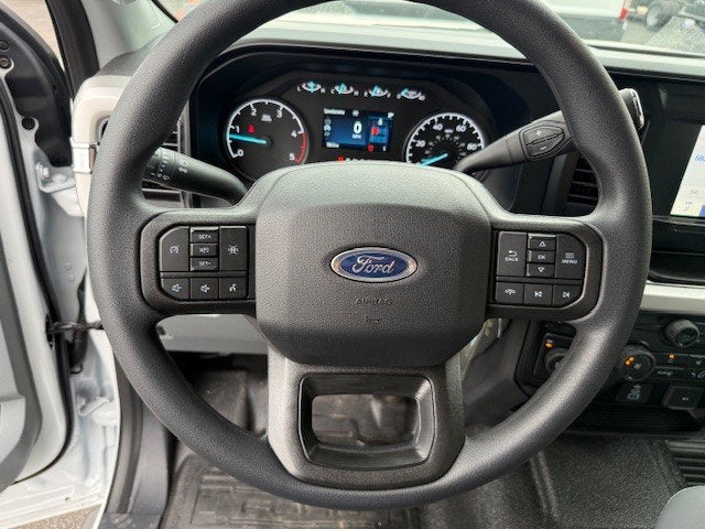 2026 Ford Super Duty F-350 DRW Flatbed XL