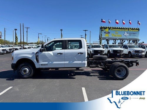 2026 Ford Super Duty F-350 DRW Chassis XL