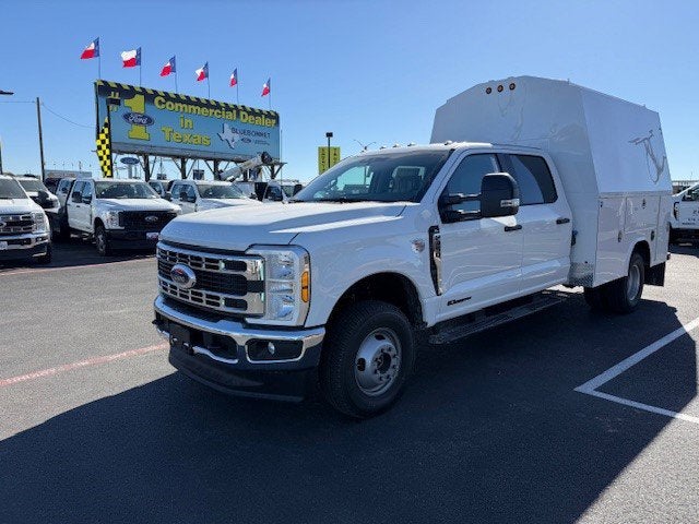2026 Ford Super Duty F-350 DRW ROYAL KUV XL