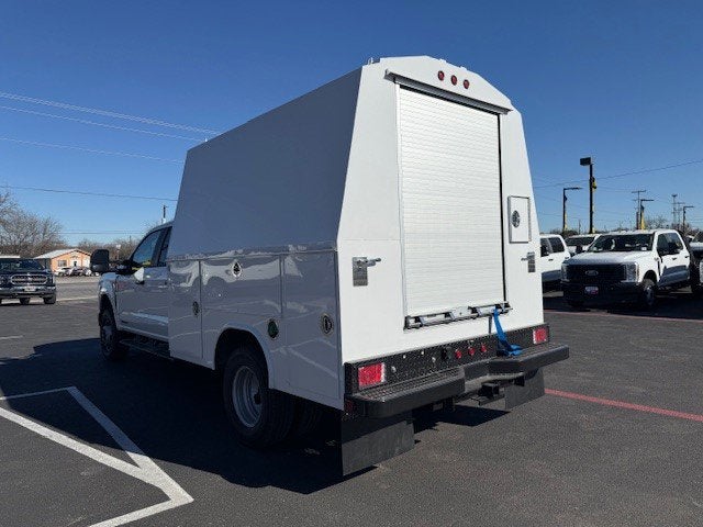 2026 Ford Super Duty F-350 DRW ROYAL KUV XL