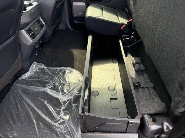 2026 Ford Super Duty F-350 DRW Flatbed LARIAT