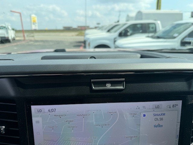 2026 Ford Super Duty F-350 DRW Flatbed LARIAT