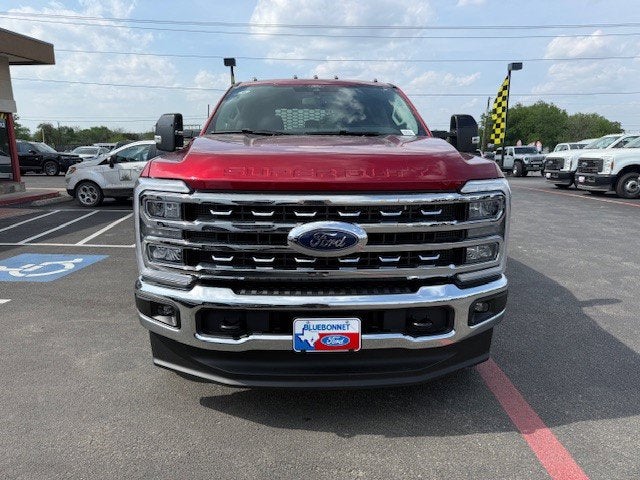 2026 Ford Super Duty F-350 DRW Flatbed LARIAT