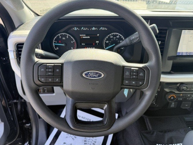 2026 Ford Super Duty F-350 DRW Flatbed XL