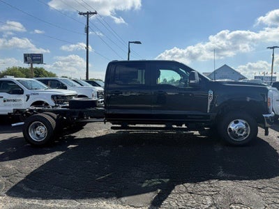 2026 Ford Super Duty F-350 DRW Chassis XL