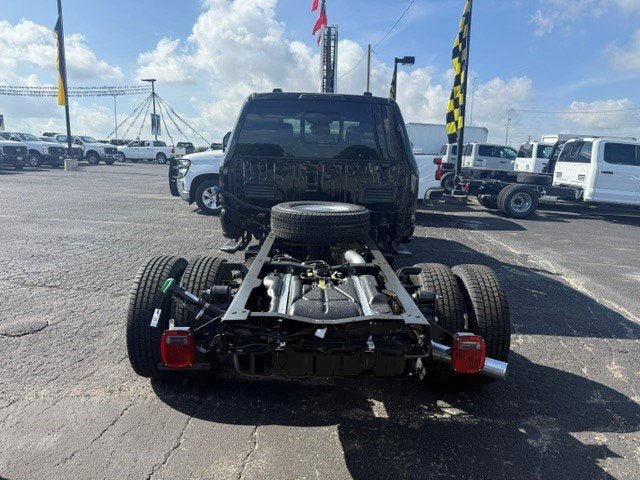 2026 Ford Super Duty F-350 DRW Chassis XL