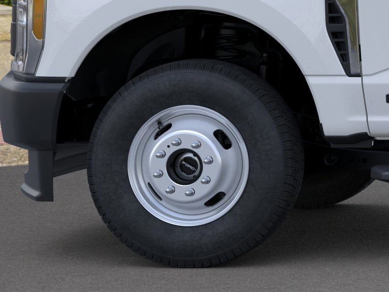 2026 Ford Super Duty F-350 DRW Chassis XL