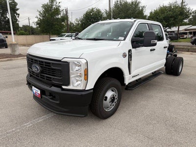 2026 Ford Super Duty F-350 DRW Chassis XL