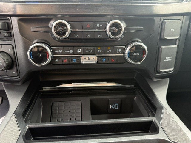 2027 Ford Super Duty F-350 DRW Chassis LARIAT
