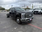2027 Ford Super Duty F-350 DRW Chassis LARIAT
