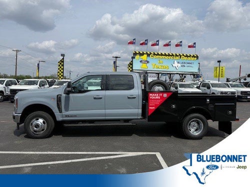 2026 Ford Super Duty F-350 DRW Flatbed LARIAT