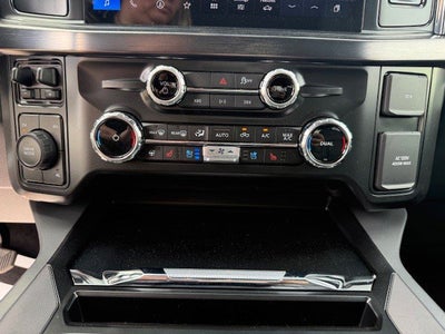 2026 Ford Super Duty F-350 DRW Flatbed LARIAT