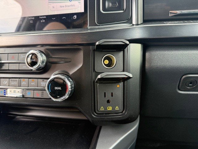 2026 Ford Super Duty F-350 DRW Flatbed LARIAT