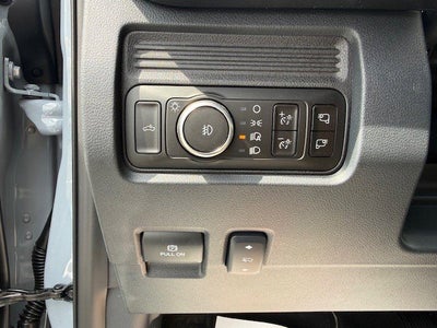 2026 Ford Super Duty F-350 DRW Flatbed LARIAT