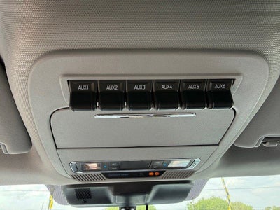 2026 Ford Super Duty F-350 DRW Flatbed LARIAT