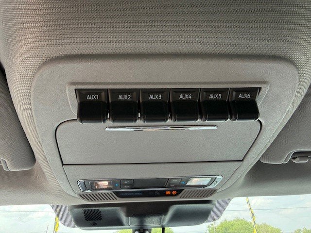 2026 Ford Super Duty F-350 DRW Flatbed LARIAT