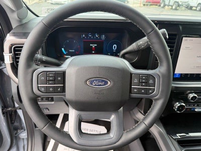 2026 Ford Super Duty F-350 DRW Flatbed LARIAT