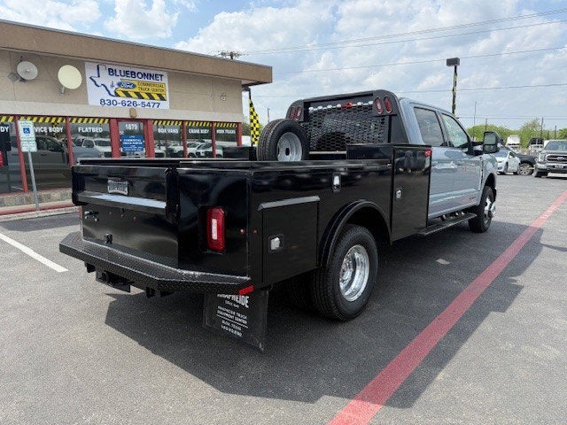 2026 Ford Super Duty F-350 DRW Flatbed LARIAT
