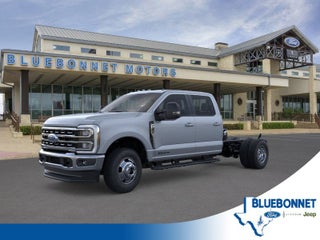 2026 Ford Super Duty F-350 DRW Chassis LARIAT