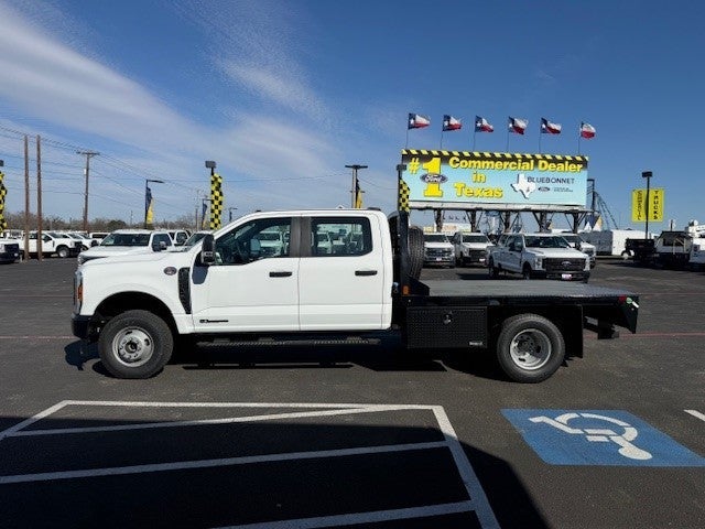 2026 Ford Super Duty F-350 DRW Flatbed XL