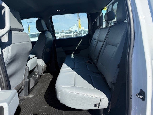 2026 Ford Super Duty F-350 DRW Flatbed XL