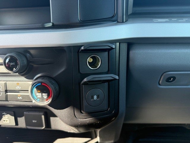 2026 Ford Super Duty F-350 DRW Flatbed XL