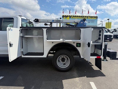 2026 Ford Super Duty F-350 DRW Crane XL