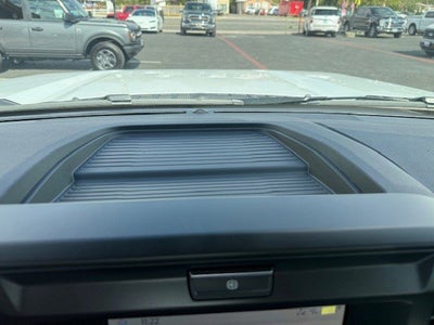 2026 Ford Super Duty F-350 DRW Crane XL