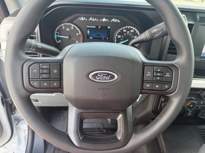 2026 Ford Super Duty F-350 DRW Crane XL