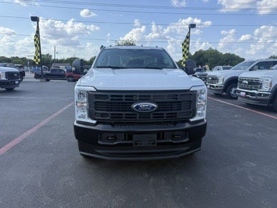 2026 Ford Super Duty F-350 DRW Crane XL