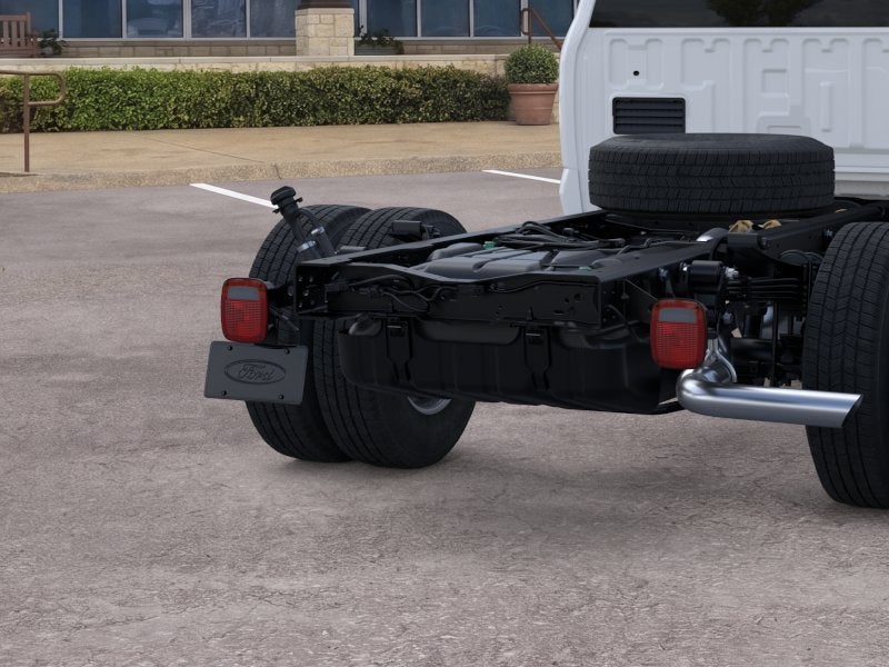 2026 Ford Super Duty F-350 DRW Crane XL