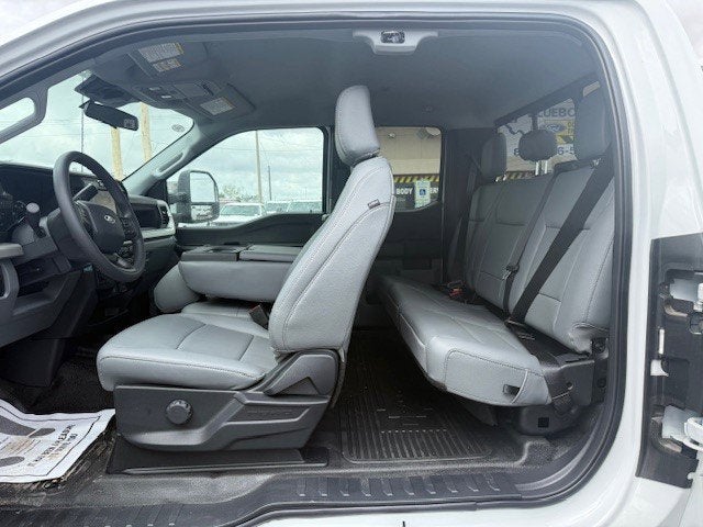 2026 Ford Super Duty F-350 DRW Service Body XL