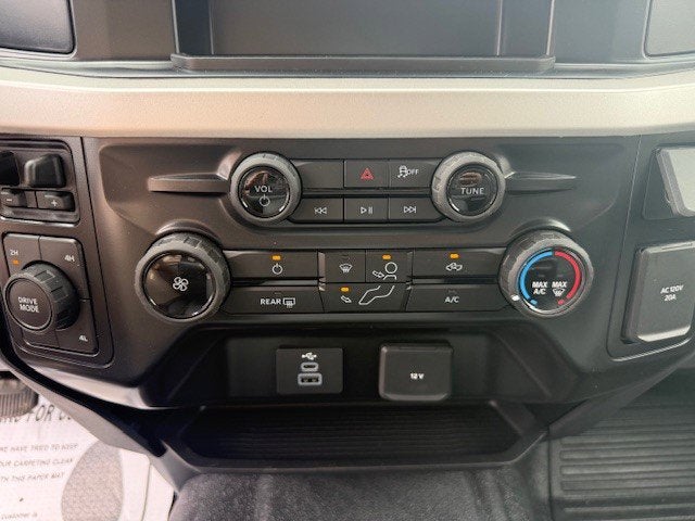 2026 Ford Super Duty F-350 DRW Service Body XL