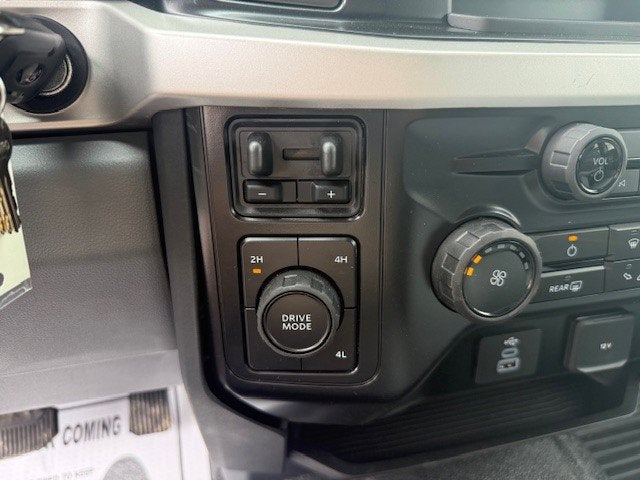 2026 Ford Super Duty F-350 DRW Service Body XL