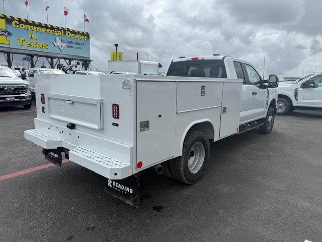 2026 Ford Super Duty F-350 DRW Service Body XL