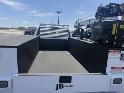 2026 Ford Super Duty F-350 DRW Crane XL