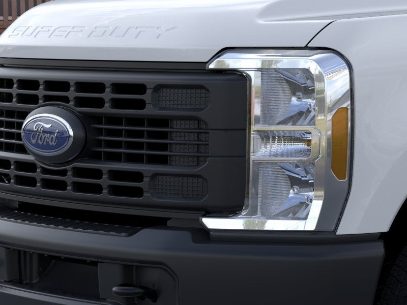 2026 Ford Super Duty F-350 DRW Crane XL