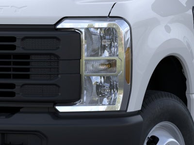 2026 Ford Super Duty F-350 DRW Crane XL